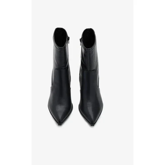 DV Dolce Vita Black Polyurethane Heeled Booties 9M New in Box MSRP $89 - Picture 8 of 14